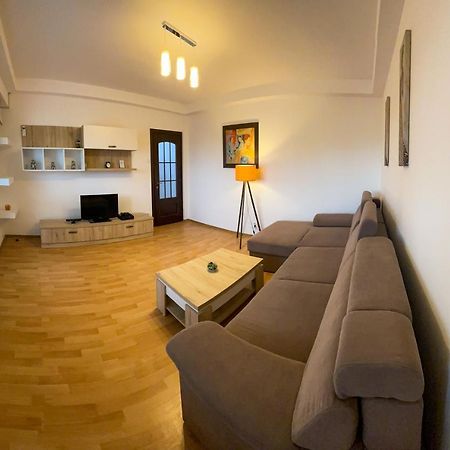 National Arena Mega Mall Elana Apartment Bukarest Kültér fotó